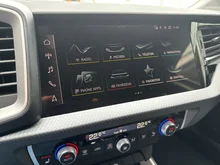 Audi A1 Sportback 25 TFSI intense in Pfeilgrau Perleffekt