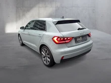 Audi A1 Sportback 25 TFSI intense in Pfeilgrau Perleffekt