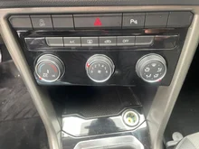 VW T-Roc Design TSI ACT in Pure White