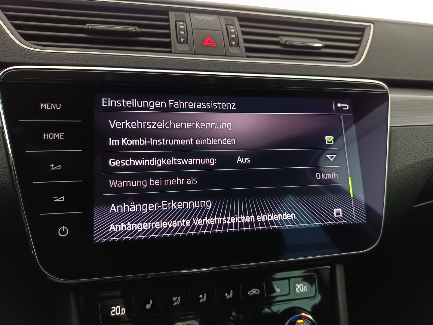 Škoda SUPERB Combi Style TDI DSG | Bild 26 von 35