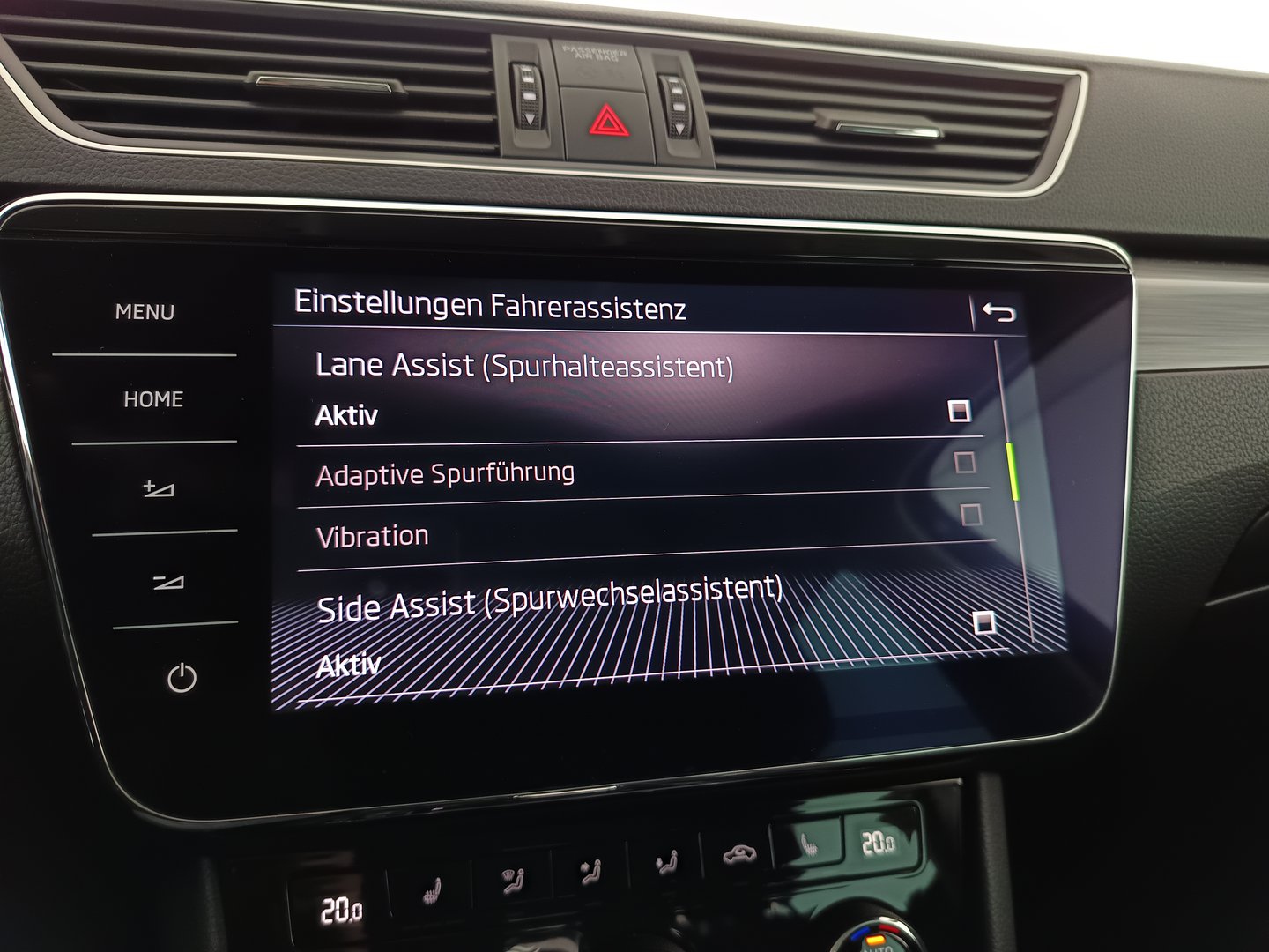 Škoda SUPERB Combi Style TDI DSG | Bild 25 von 35