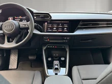Audi A3 Sportback 30 TFSI in Navarrablau Metallic