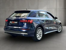 Audi A3 Sportback 30 TFSI in Navarrablau Metallic