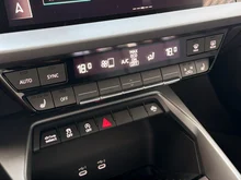 Audi A3 Sportback 30 TFSI in Navarrablau Metallic