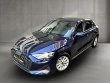 Audi A3 Sportback 30 TFSI in Navarrablau Metallic