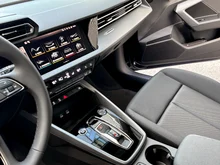 Audi A3 Sportback 30 TFSI in Navarrablau Metallic