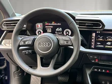 Audi A3 Sportback 30 TFSI in Navarrablau Metallic