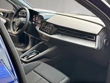 Audi A3 Sportback 30 TFSI in Navarrablau Metallic