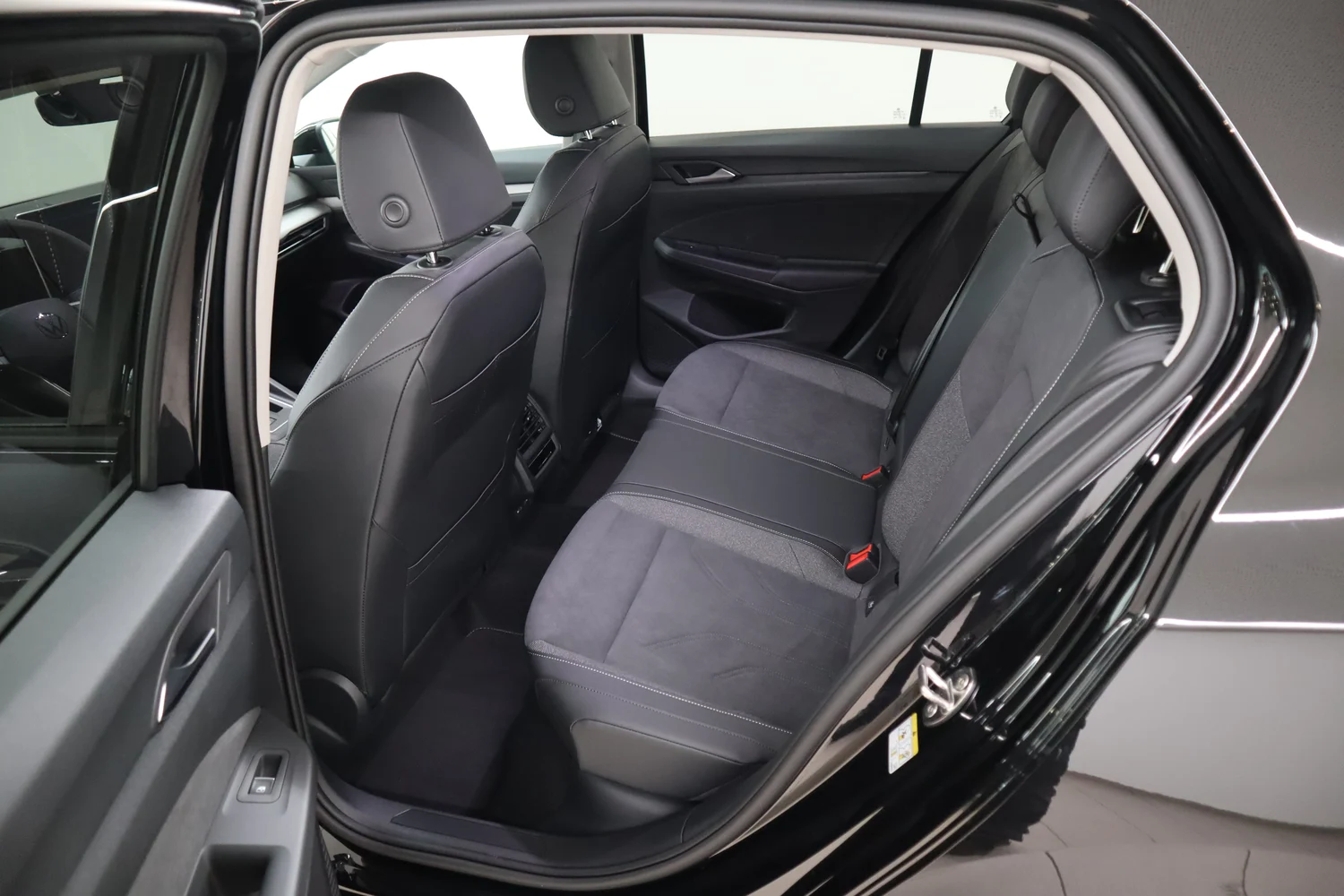 Bild eines VW Golf Rabbit mHEV DSG
