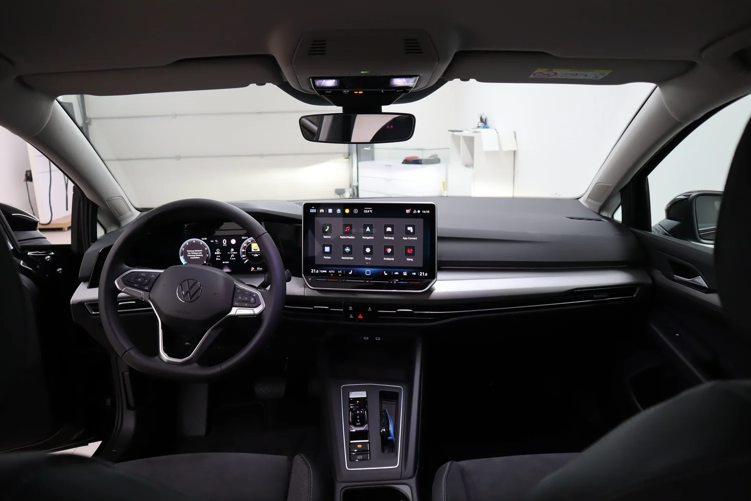 Bild eines VW Golf Rabbit mHEV DSG