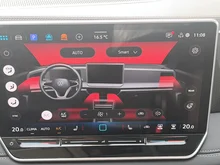 VW Tiguan Friends eHybrid DSG 150 kW in Delfingrau Metallic
