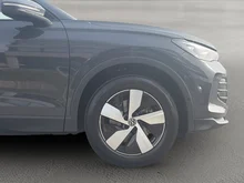 VW Tiguan Friends eHybrid DSG 150 kW in Delfingrau Metallic