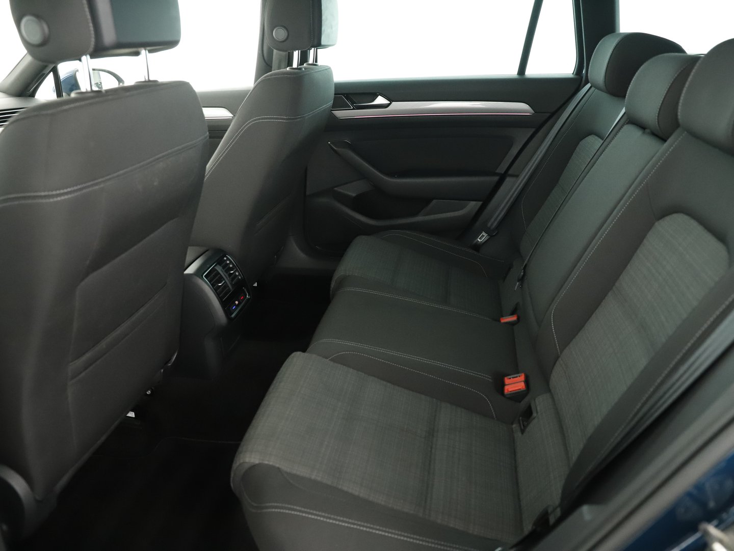 VW Passat Variant Business TDI | Bild 24 von 31