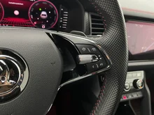 Škoda Kodiaq 4x4 RS TSI DSG in Stahl-Grau