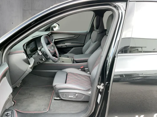 Bild eines Audi Q7 TDI quattro 220 kW