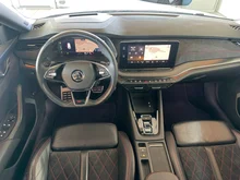 Škoda Octavia Combi RS TDI DSG in 2Y Moon-Weiss Metallic