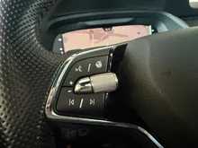 Škoda Octavia Combi RS TDI DSG in 2Y Moon-Weiss Metallic