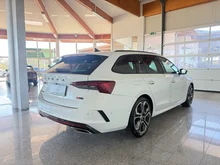 Škoda Octavia Combi RS TDI DSG in 2Y Moon-Weiss Metallic