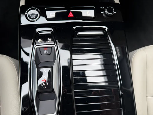 Bild eines Audi Q6 e-tron quattro
