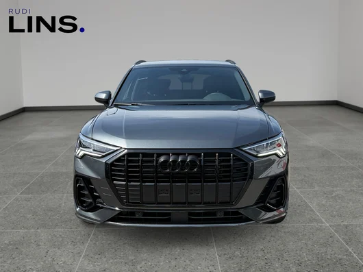 Bild eines Q3 35 TDI admired