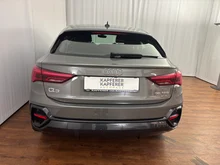 Audi Q3 Sportback 35 TFSI in Chronosgrau Metallic