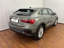 Audi Q3 Sportback 35 TFSI in Chronosgrau Metallic