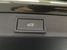 Škoda Peaq Sportline 90x in Olibo-Grün Metallic