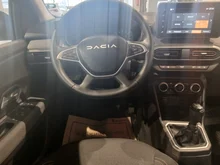 Dacia Sandero Expression TCe 90 in schwarz