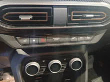 Dacia Sandero Expression TCe 90 in schwarz