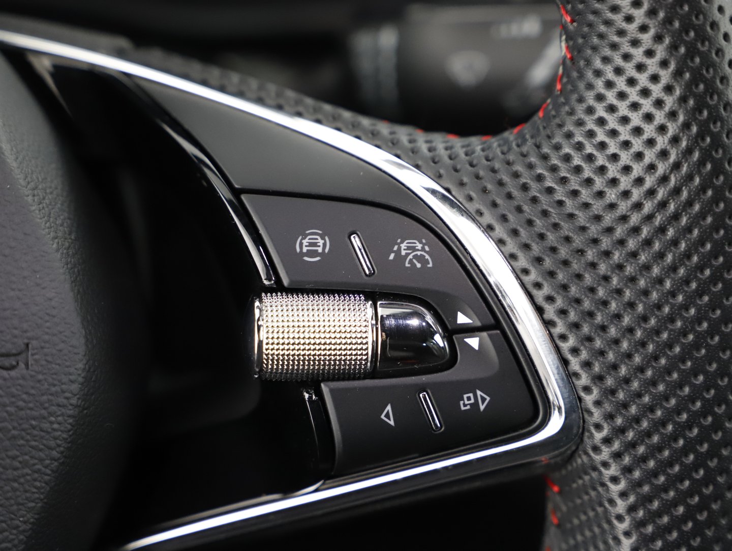 Škoda OCTAVIA Combi RS TSI 245 | Bild 17 von 29