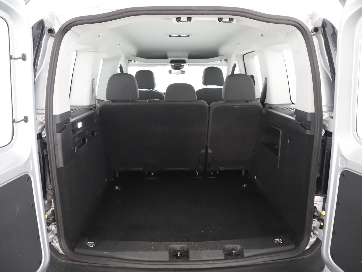 VW Caddy Kombi TDI | Bild 19 von 22