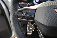 CUPRA Terramar e-HYBRID 204 PS DSG in Nevada-Weiß Metallic