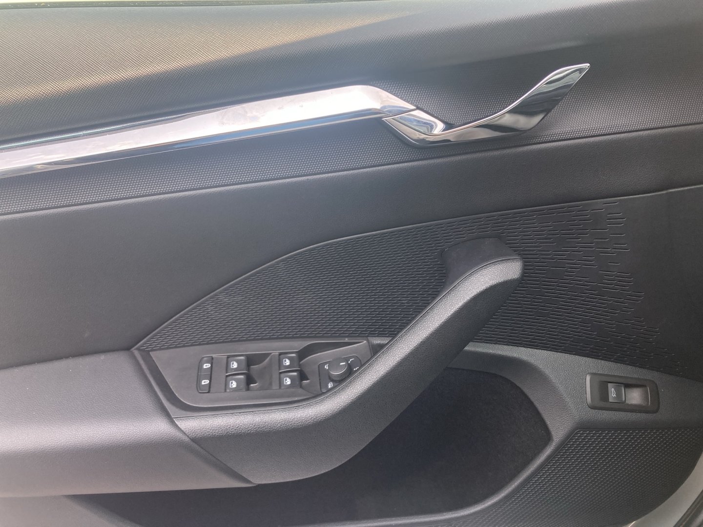 Škoda OCTAVIA Combi Style TDI DSG | Bild 6 von 13