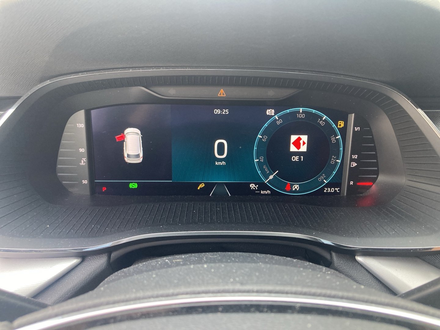 Škoda OCTAVIA Combi Style TDI DSG | Bild 13 von 13