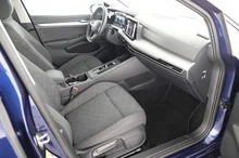 VW Golf Variant Life mHeV DSG in Atlantik Blue Metallic