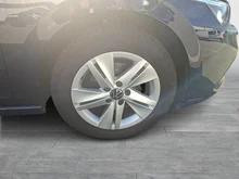 VW Golf Variant Life mHeV DSG in Atlantik Blue Metallic