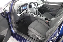 VW Golf Variant Life mHeV DSG in Atlantik Blue Metallic