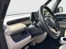 VW ID Buzz ID. Buzz Pro 150 kW in Candy Weiß / Starlight Blue Metallic