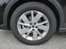 SEAT Arona Reference Edition 1.0 TSI in Nacht-Schwarz Metallic