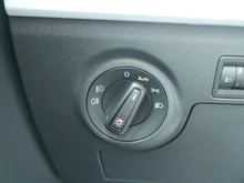 SEAT Arona Reference Edition 1.0 TSI in Nacht-Schwarz Metallic