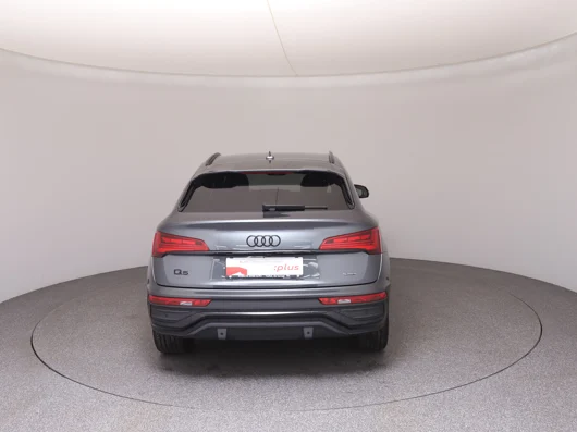 Bild eines Audi Q5 Sportback 55 TFSI e quattro admired