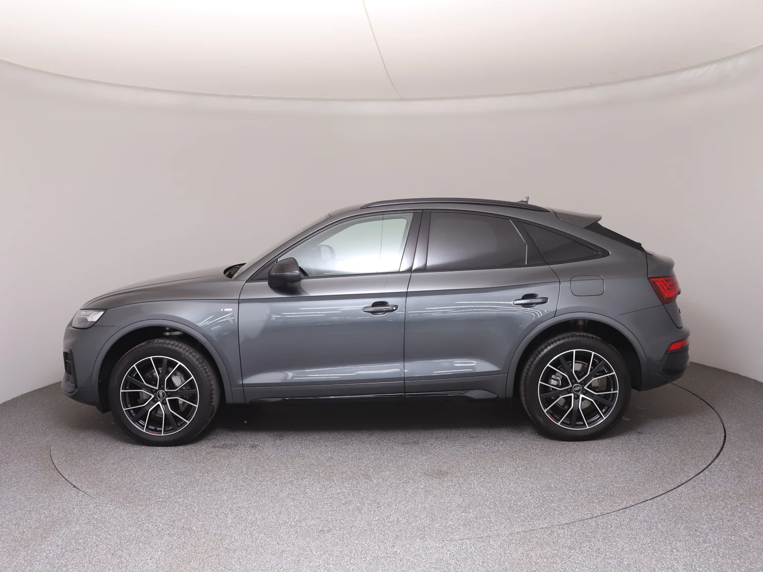 Bild eines Audi Q5 Sportback 55 TFSI e quattro admired