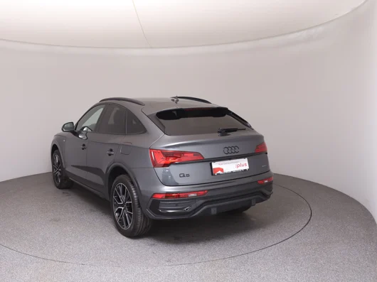 Bild eines Audi Q5 Sportback 55 TFSI e quattro admired