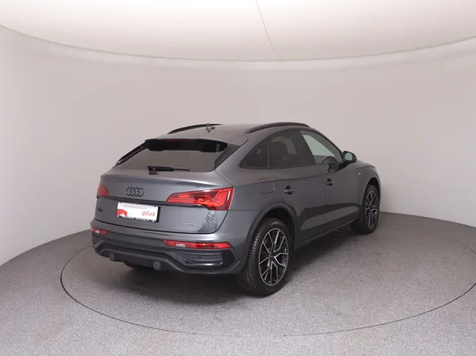 Bild eines Audi Q5 Sportback 55 TFSI e quattro admired