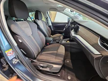 Škoda Octavia Combi 4x4 SCOUT TDI DSG in Quarz-Grau Metallic