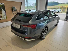 Škoda Octavia Combi 4x4 SCOUT TDI DSG in Quarz-Grau Metallic