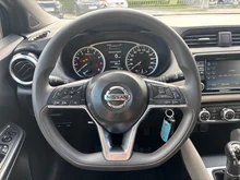 Nissan Micra 1,0 Acenta in Grau