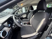 Nissan Micra 1,0 Acenta in Grau
