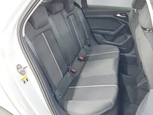 Audi A1 allstreet 30 TFSI intense in Gletscherweiss Metallic