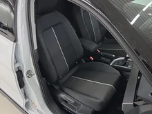 Audi A1 allstreet 30 TFSI intense in Gletscherweiss Metallic